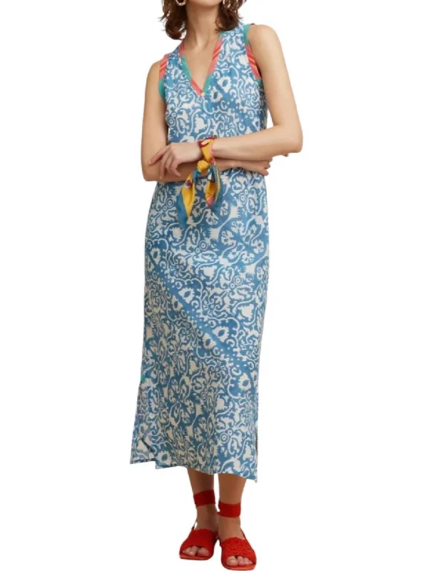 Major Savings Cheack Dress With Damask Print In Blue Print