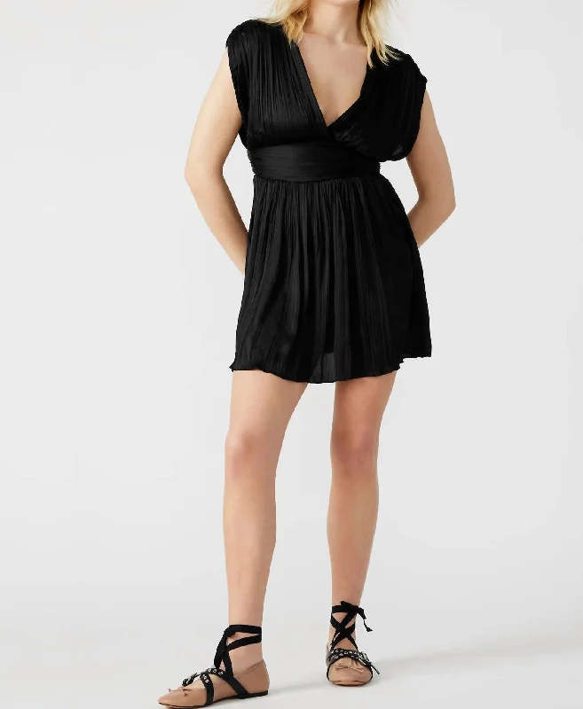Overstock Camilea Dress In Black